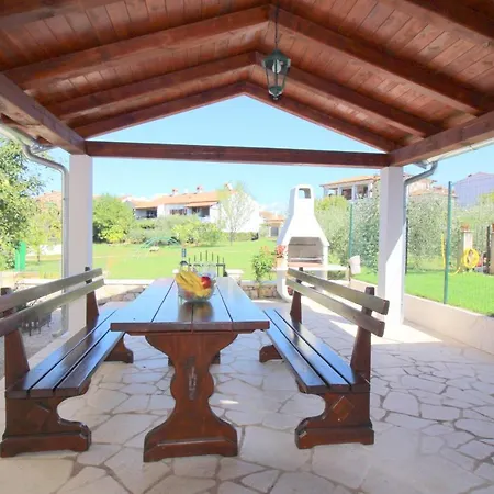 House Anamaria Vikendica *